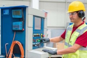 CNC マシンの重要な安全性:主な推奨事項と禁止事項 