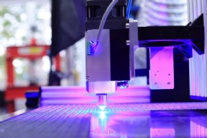 レーザーマーキング:工業用部品の識別における精度、耐久性、コスト削減 