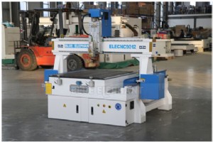 オランダの顧客がカスタム 9012 CNC マシンを受け取り – 木工用にカスタマイズされた精度 