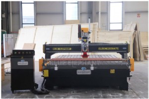 高度な 2030 リニア ATC CNC ルーターが北アイルランドに納入 