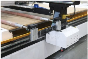 1828 ハイエンドネスティング CNC マシンがブラジルに出荷 