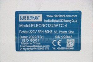 Blue Elephant 1325ATC ロータリー CNC マシンがペルー向けにセット 