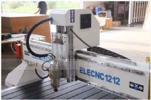 Mini machine CNC à bois Hobby 1212 expédiée avec succès en Uruguay 