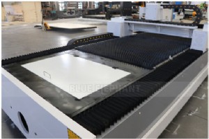 La machine de découpe laser à fibre 1325 sera expédiée à Tallinn, en Estonie – Livraison rapide 