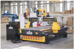 ホットセール:木工用 4×8 ATC CNC ルーター – スペインへ発送 