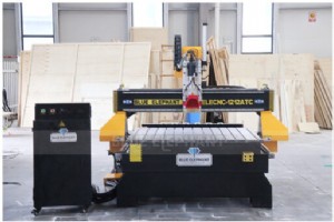 自動ツールチェンジャー付き高性能 1212 CNC 切断機 – カナダに納入 