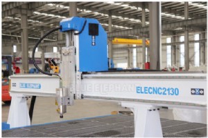 2130 CNC 木工切断機販売 – リトアニアのビリニュスへ確実に発送 