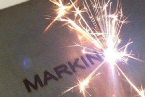 あなたのビジネスに最適なレーザーマーキングマシンを選択する方法 