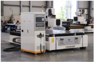 2030 ATC 大型家具生産用木製 CNC マシン – オーストラリアのシドニーに到着 