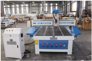 1325 CNC 木材彫刻機 – スペインのテネリフェ島に手頃な価格で配送 