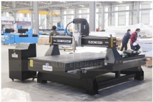 手頃な価格の 1325 回転軸 CNC マシンがインドのナバシェバに納入 