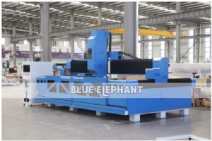 ハイエンド 3015 クォーツストーン CNC マシニング センターがポリネシアのパペーテに納入 