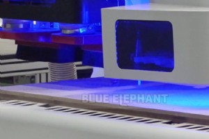 1325 ATC CNC 彫刻機の紹介:精度、デザイン、そして産業上の卓越性 