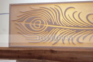 インドのお客様レビュー:木工用 4×8 フィート CNC ルーター 