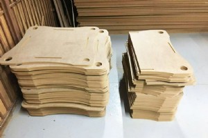 Table de Mahjong personnalisée du client de la Dominique créée avec une machine de sculpture sur bois CNC 1530 