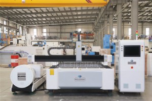 板金およびチューブ用 6000W 1530FT ファイバー レーザー切断機 – リトアニアのクライペダに出荷 