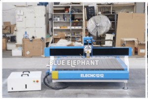 コンパクトな 1212 CNC ウッドマシンをベルギーに迅速に納品 