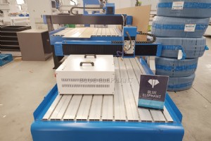 家具製造用の大型 9015 木製 CNC ルーター – チリに出荷中 