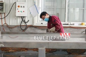 CNC ルーターマシンベッドの専門的な熱処理:耐久性とパフォーマンスを向上 