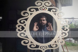 お客様の成功事例:1325 回転装置付き 3 スピンドル空気圧 CNC ルーター – ネパール 