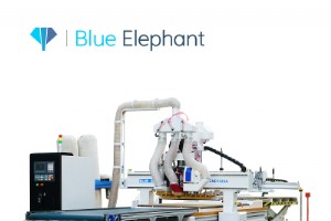 1325 リニア ATC ネスティング CNC ルーター – キャビネット用の精密木材切断 