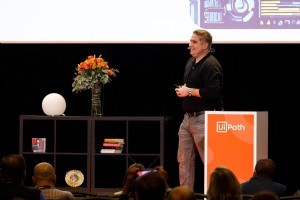 Раскрытие гибкости бизнеса:как META, ConocoPhillips, SOCAR Turkey и Wesco используют гражданских разработчиков 