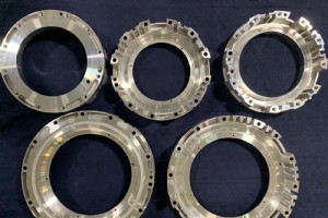 CNC で製造された自動車部品トップ 4:革新性と卓越性 