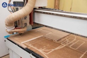 数控车削的基本车床切削刀具：类型、功能和应用 