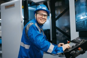 CNC マシンの重要なメンテナンス:信頼性のための主要なタスクとチェックリスト 