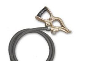 スティック溶接におけるアース クランプ:機能、配置、および安全性の重要性 