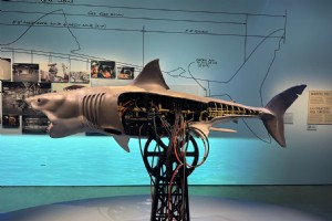 KNB EFX:Fusionando tecnología y arte para crear accesorios cinematográficos interactivos y precisos 