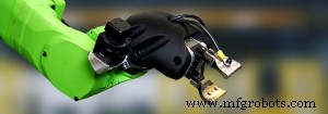 ロボット溶接アシスタント:中小規模の製造業者の効率を向上 