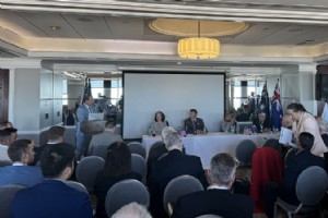Philadelphias Maritime Industrie und Akademische Führer vereinen sich für AUKUS-U-Boot-Programm