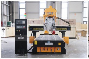 Coupe-bois CNC 1327 ATC – Conçu sur mesure pour la fabrication de meubles espagnols 