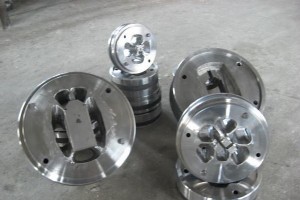 Strangpressen vs. CNC-Bearbeitung von Aluminium: Was ist kosteneffektiver?