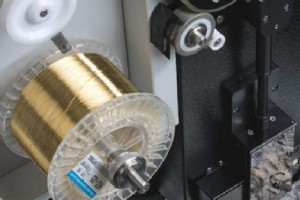 Elektroerosion (EDM): Präzision in der Hartstoffbearbeitung meistern
