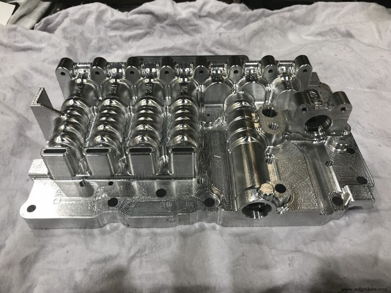 운송 부품을 위한 정밀 CNC 가공:전문성, 표준 및 신뢰성 